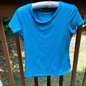 Moving Comfort blue T-shirt